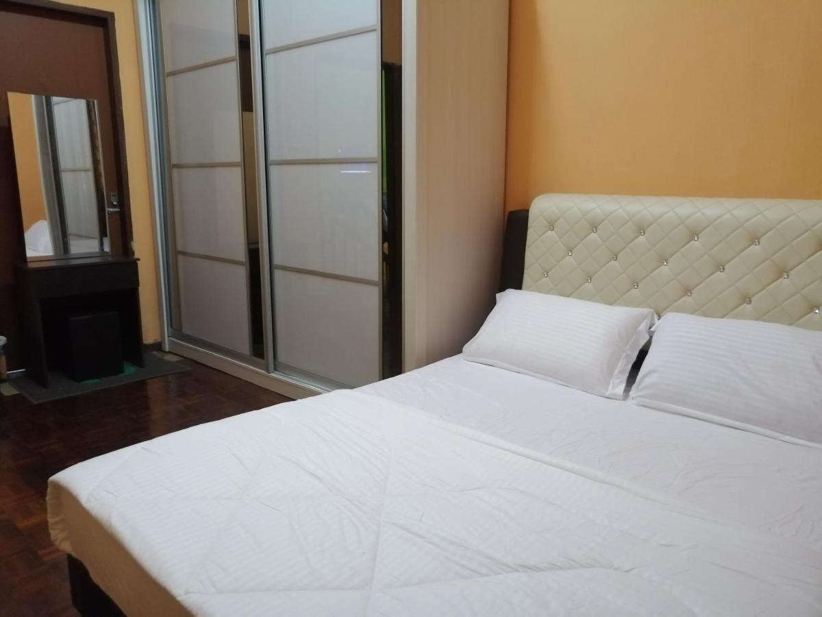 Kluang Barat Homestay Dış mekan fotoğraf