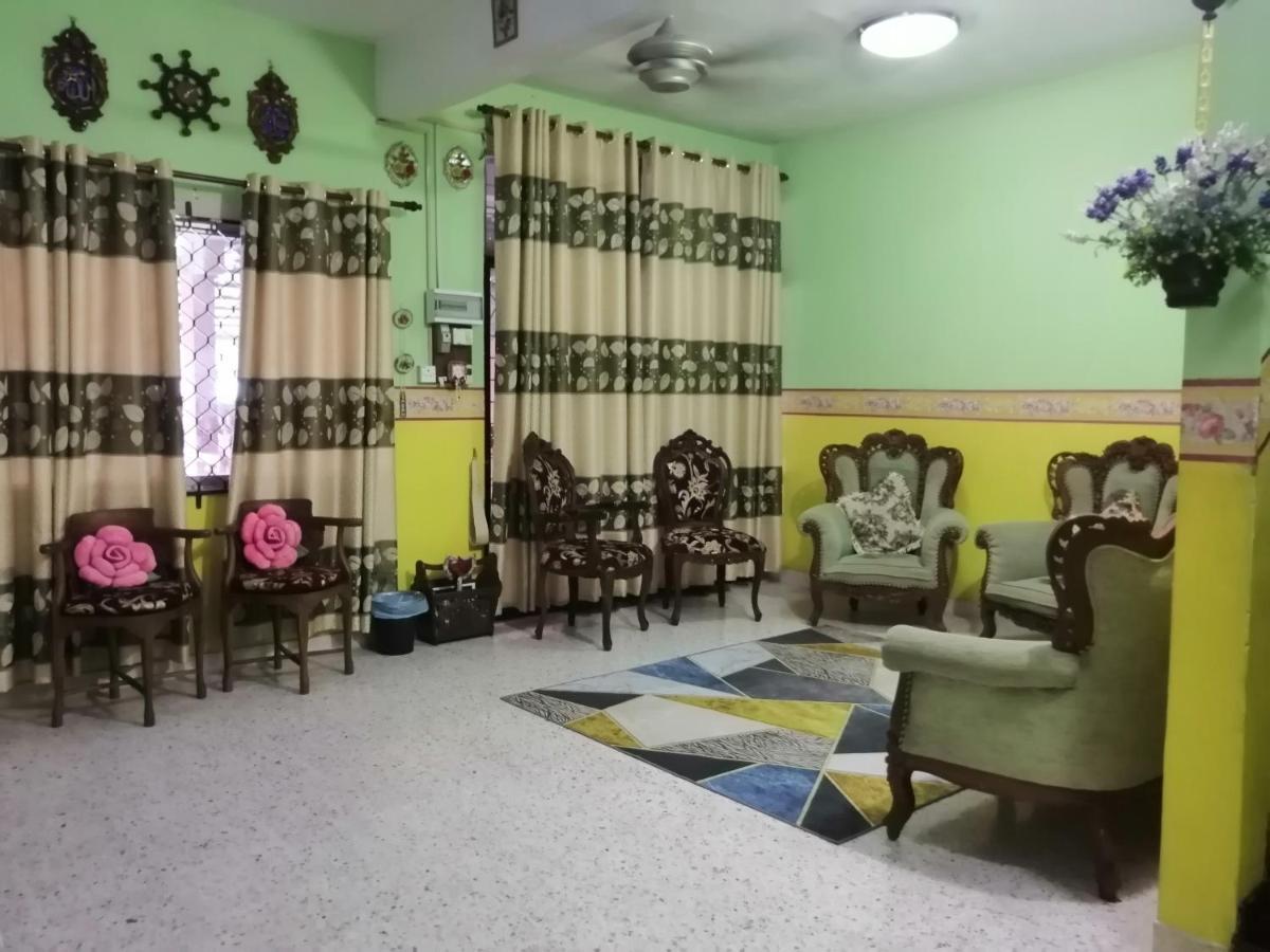 Kluang Barat Homestay Dış mekan fotoğraf
