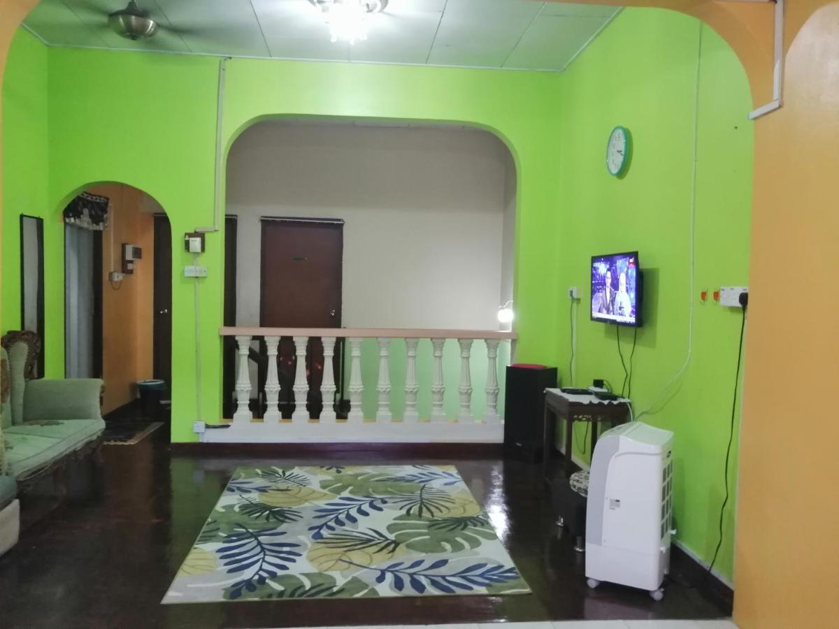 Kluang Barat Homestay Dış mekan fotoğraf